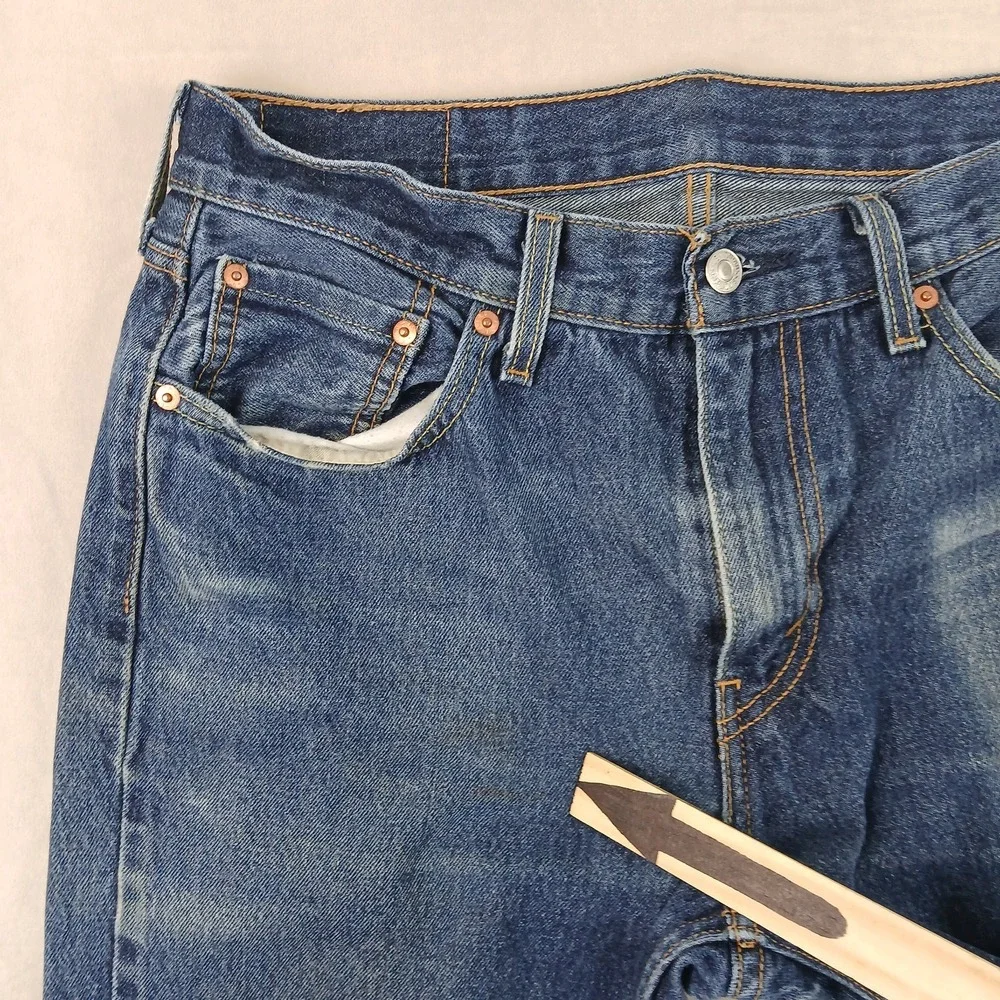 Levis 527 33x30 Mens Jeans Bootcut‎ Cowboy **Actual 32x28 ** Cool Fading FLAW
